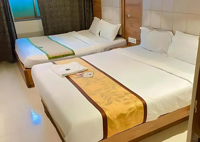 Glitz Hotels Regal International - Nr International Airport Mumbai
